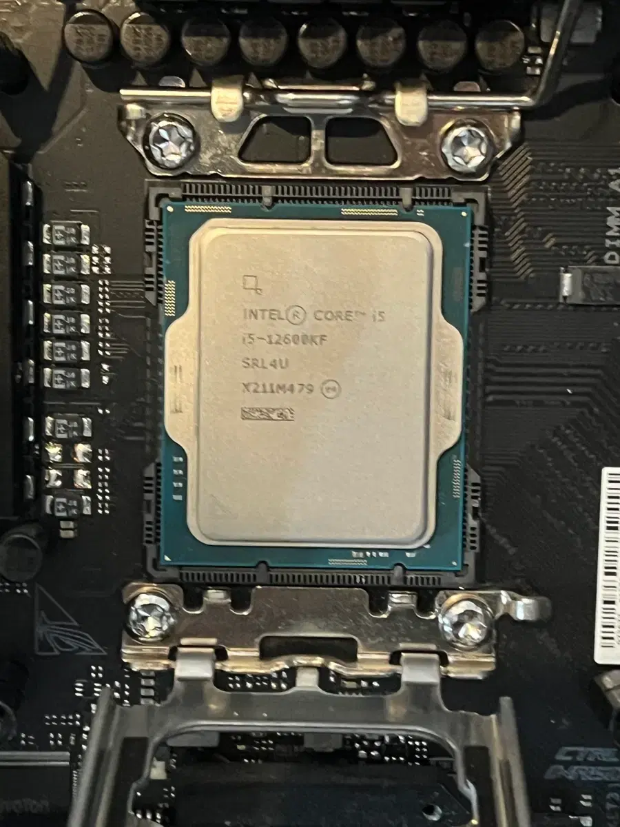인텔 i5-12600KF + ASUS B660-i rog strix | 브랜드 중고거래 플랫폼